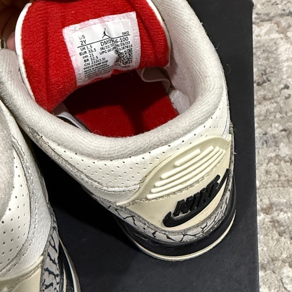 Jordan 3 Retro - Picture 6 of 10